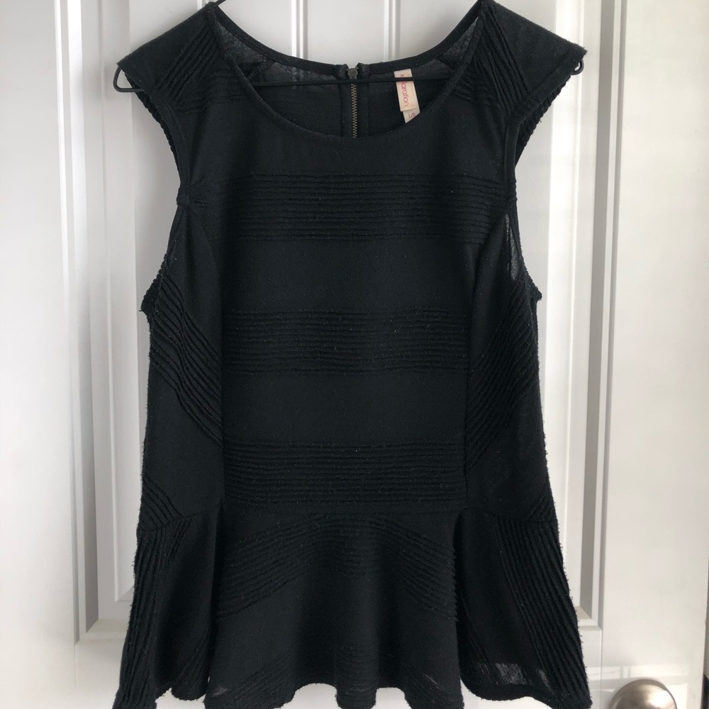 Xhilaration Peplum Sleeveless Blouse - Black